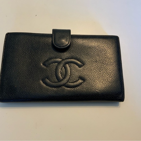 💯% Authentic CHANEL CC Black Caviar Wallet✨ - Picture 2 of 15